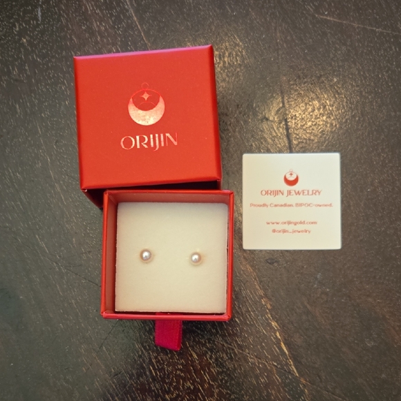 Jilly Box Spring Earrings - Picture 1 of 1